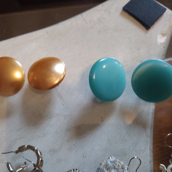 Vintage Costume jewelry earrings lot of 27 pairs - Picture 5 of 8